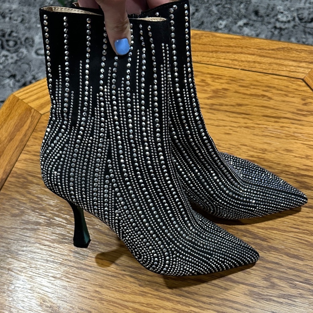 *BETSEY JOHNSON* Black x Silver Juelz Rhinestone Heeled Boots Size 7.5 - Picture 5 of 9
